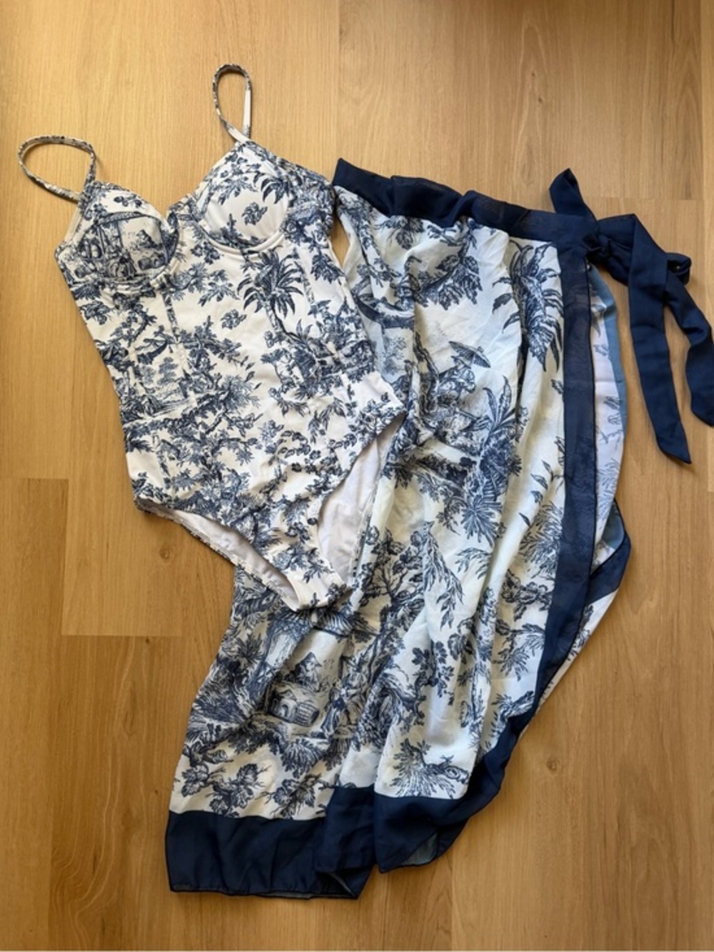 Toile Print One Piece Swimsuit + Wrap Skirt Set Size S